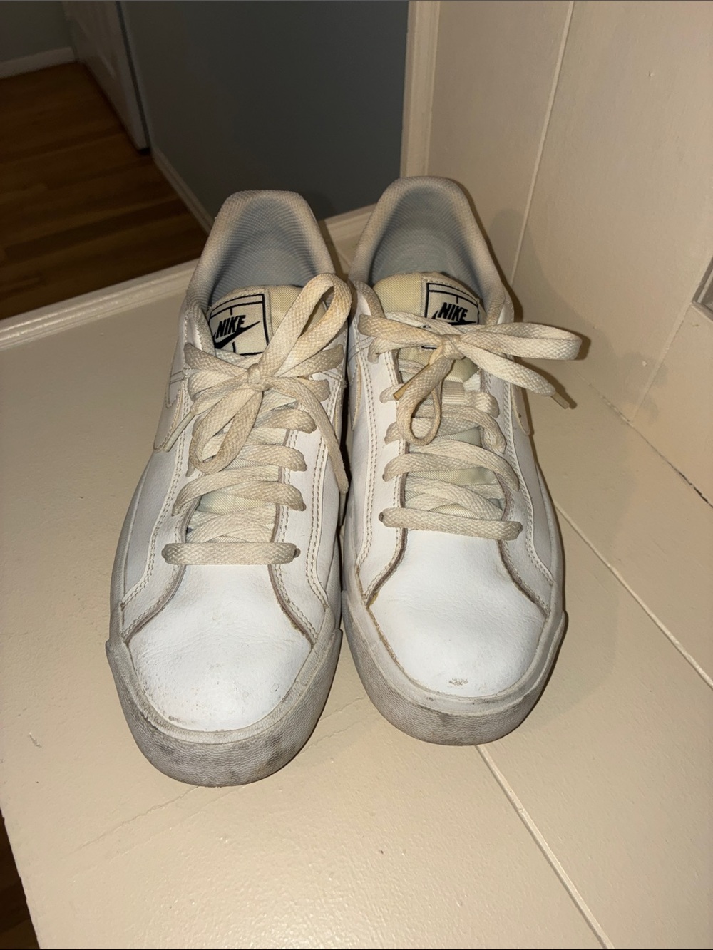 Nike Women’s White Leather Low-Top Sneakers